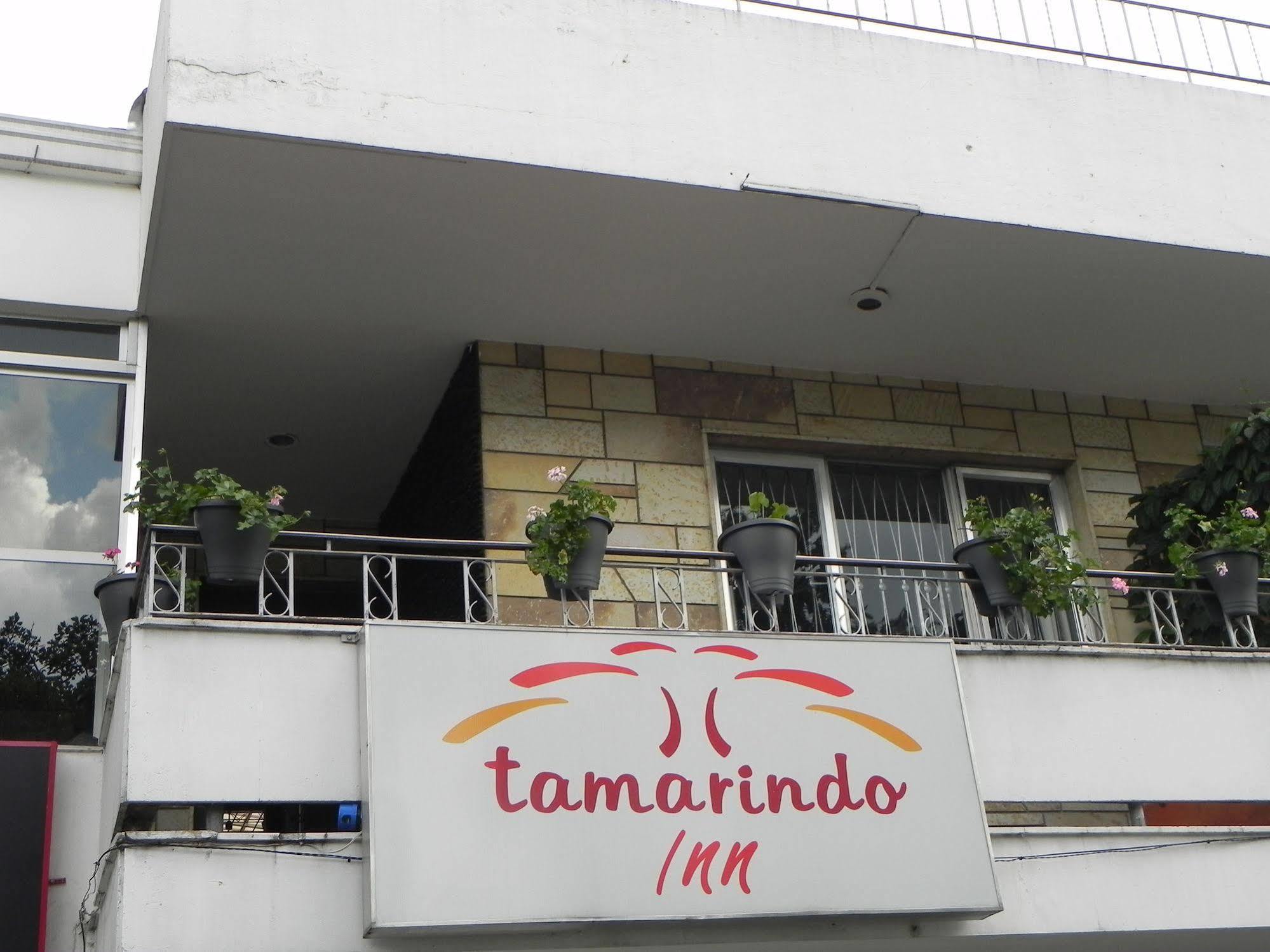 Hostal Tamarindo Inn Medellin Bagian luar foto